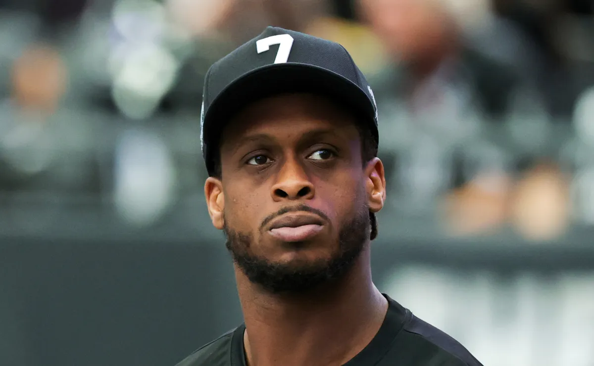 Raiders let Geno Smith know their plans on QB1 amid Fernando Mendoza's draft rumors