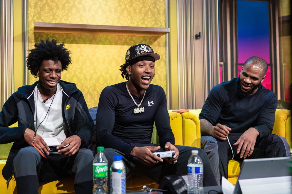 NFL players craving connection with fans find it at Twitch’s Streamer Bowl