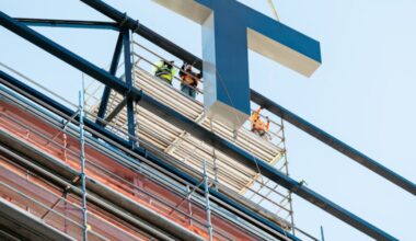 Tennessee Titans donate $250K to help launch emergency housing assistance program in Nashville