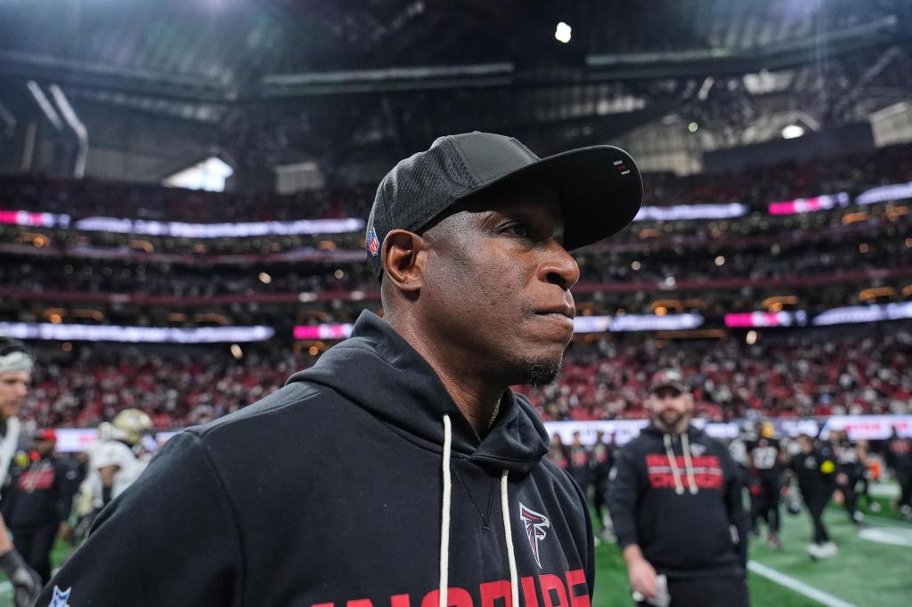 49ers hire Raheem Morris as defensive coordinator, replacing Robert Saleh