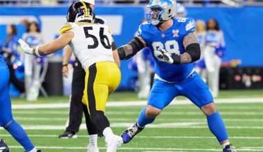 Offensive tackle Taylor Decker will return to Lions for 11th season