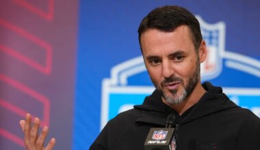 Ravens coach Jesse Minter building trust with Lamar Jackson