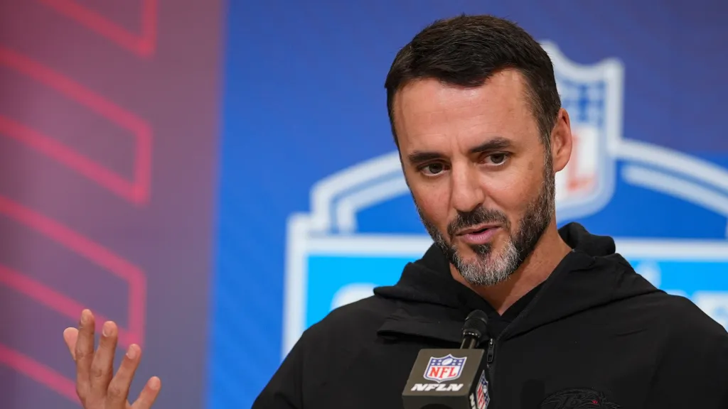 Ravens coach Jesse Minter building trust with Lamar Jackson