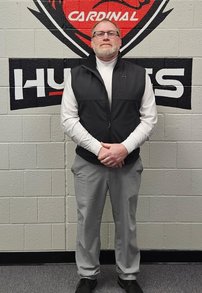 Doug Velasquez named head coach, dean of students at Cardinal – News-Herald