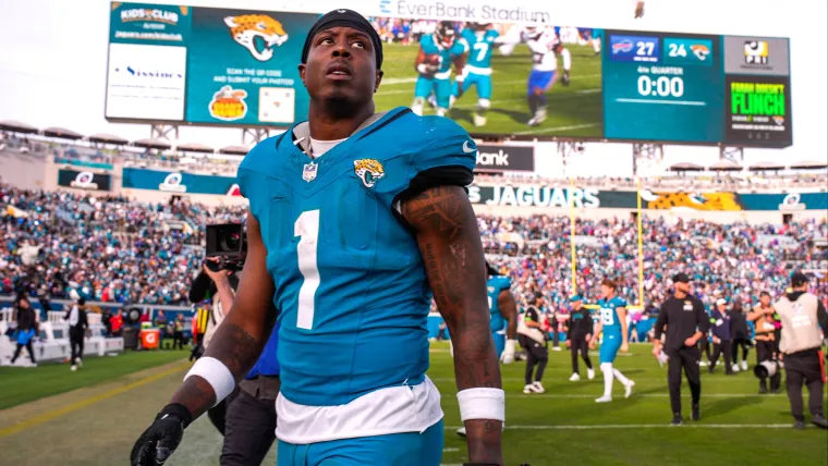 Patriots' AFC Rival Predicted To Land Travis Etienne Jr. In Free Agency  image