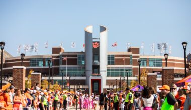 A look into Clemson football's 2027 recruiting class