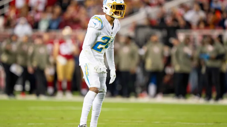 Chargers' ex-starter announces NFL comeback 3 years after surprise retirement from football image