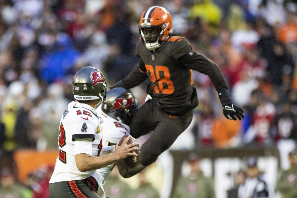 Browns LB Jeremiah Owusu-Koramoah Unlikely To Play Again