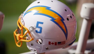 Chargers Hiring Sean Spence As ILBs Coach
