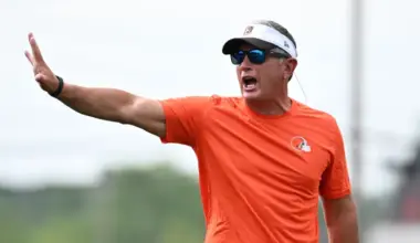 Browns: Tony Grossi warns Jim Schwartz situation has to be resolved 'now' image