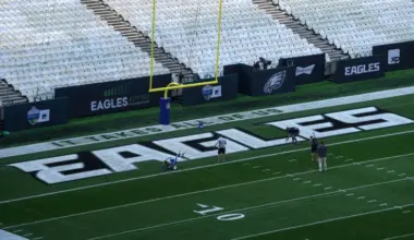 Eagles get good news on retirement worry image