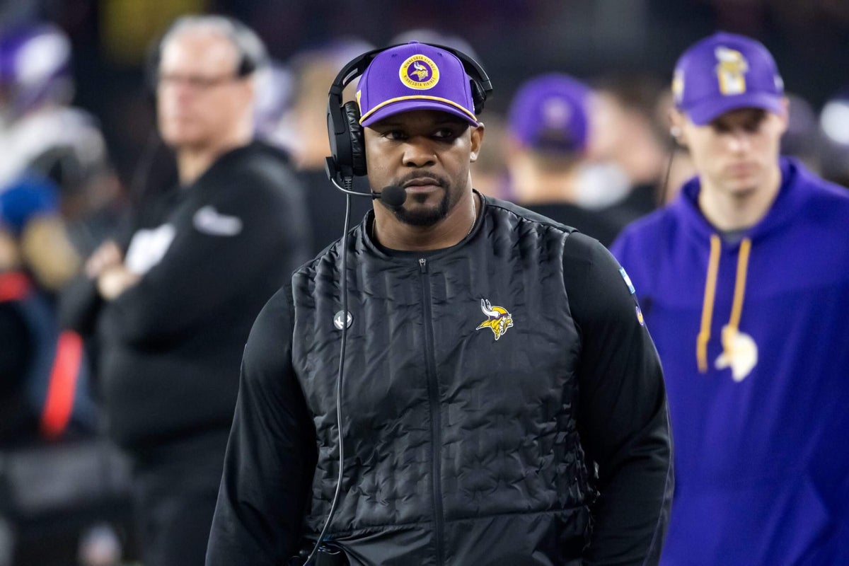 U.S. district court rules Brian Flores’s lawsuit vs. NFL will proceed in open court