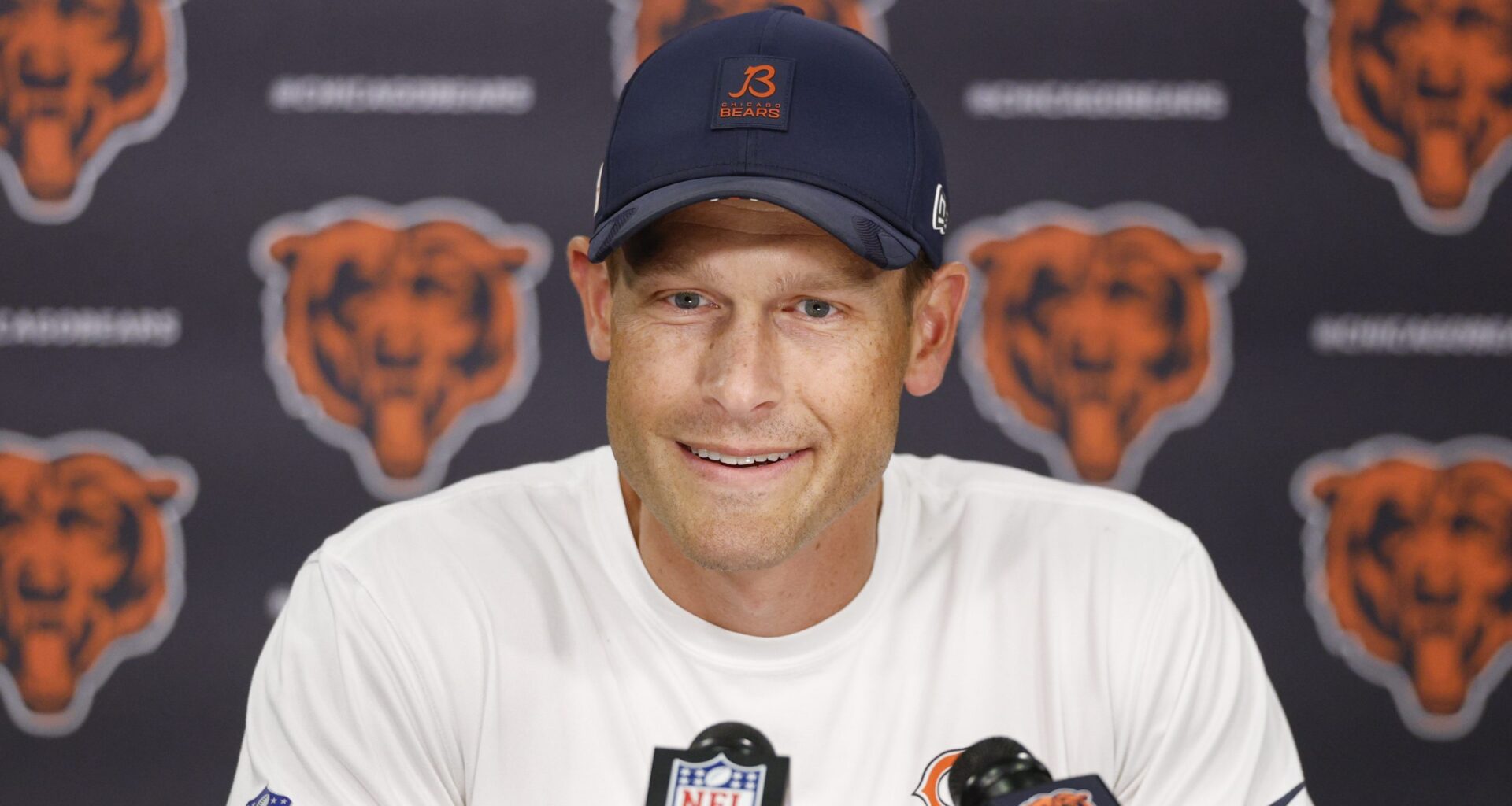 Chicago Bears signed former running back Royce Freeman.