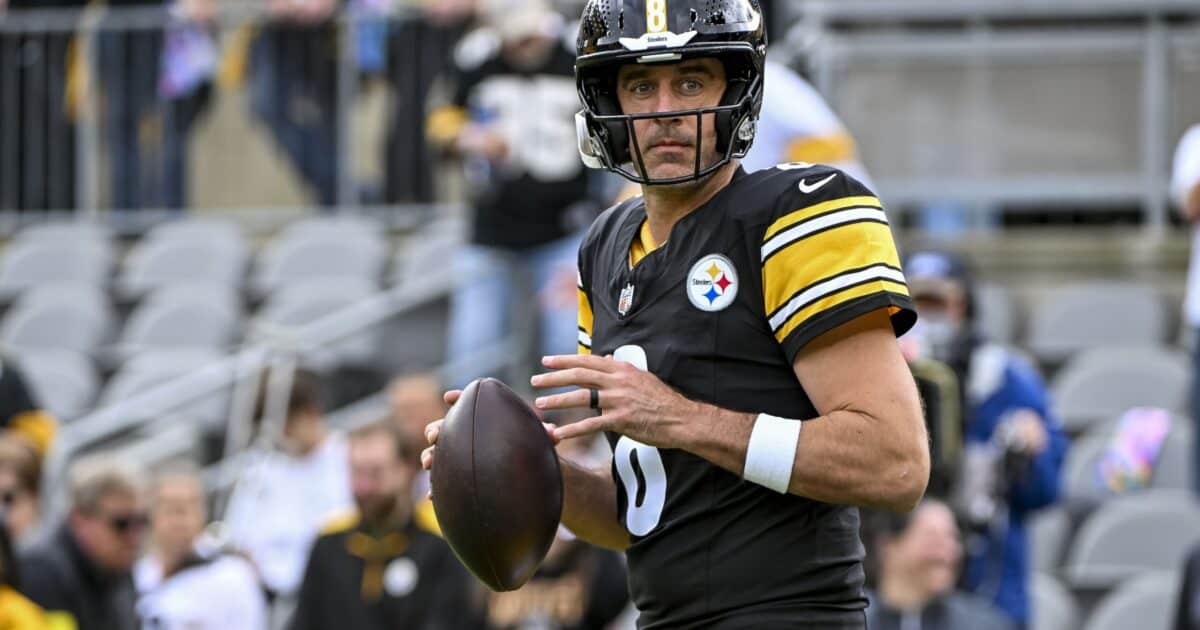 Steelers reportedly willing to wait on Aaron Rodgers, again