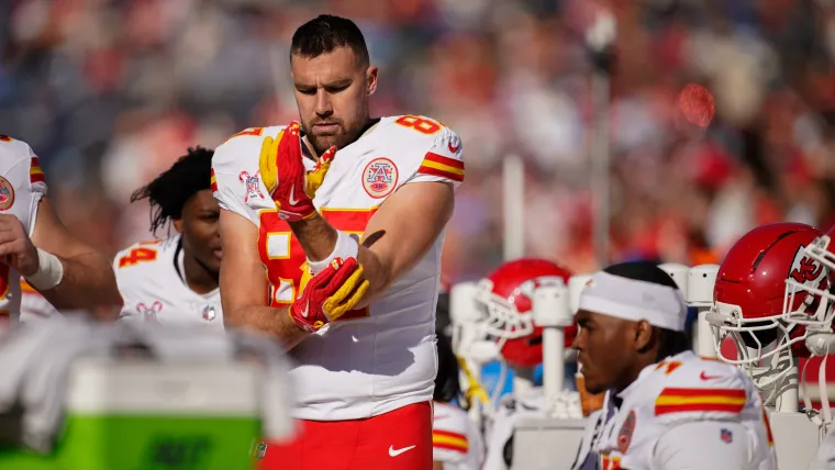 Travis Kelce, Patrick Mahomes face off-field headache with legal fight image