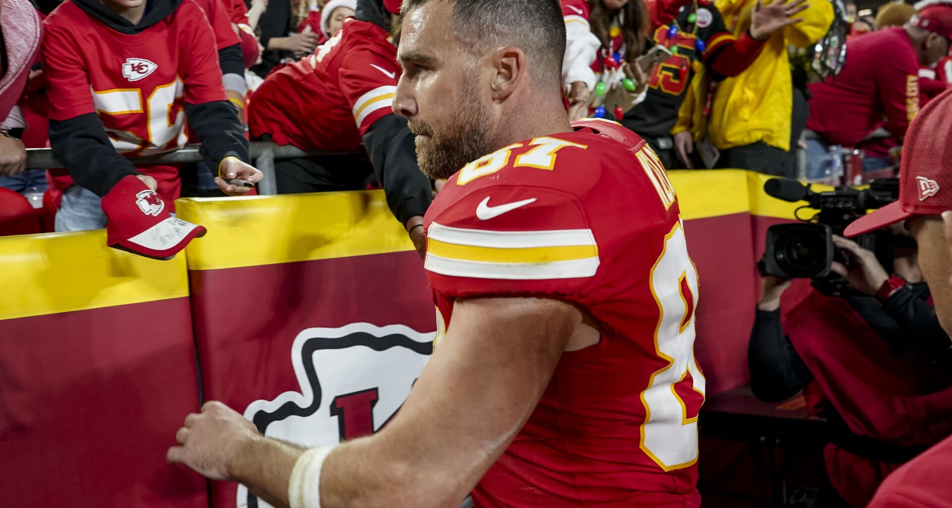 Travis Kelce retirement decision confirmed