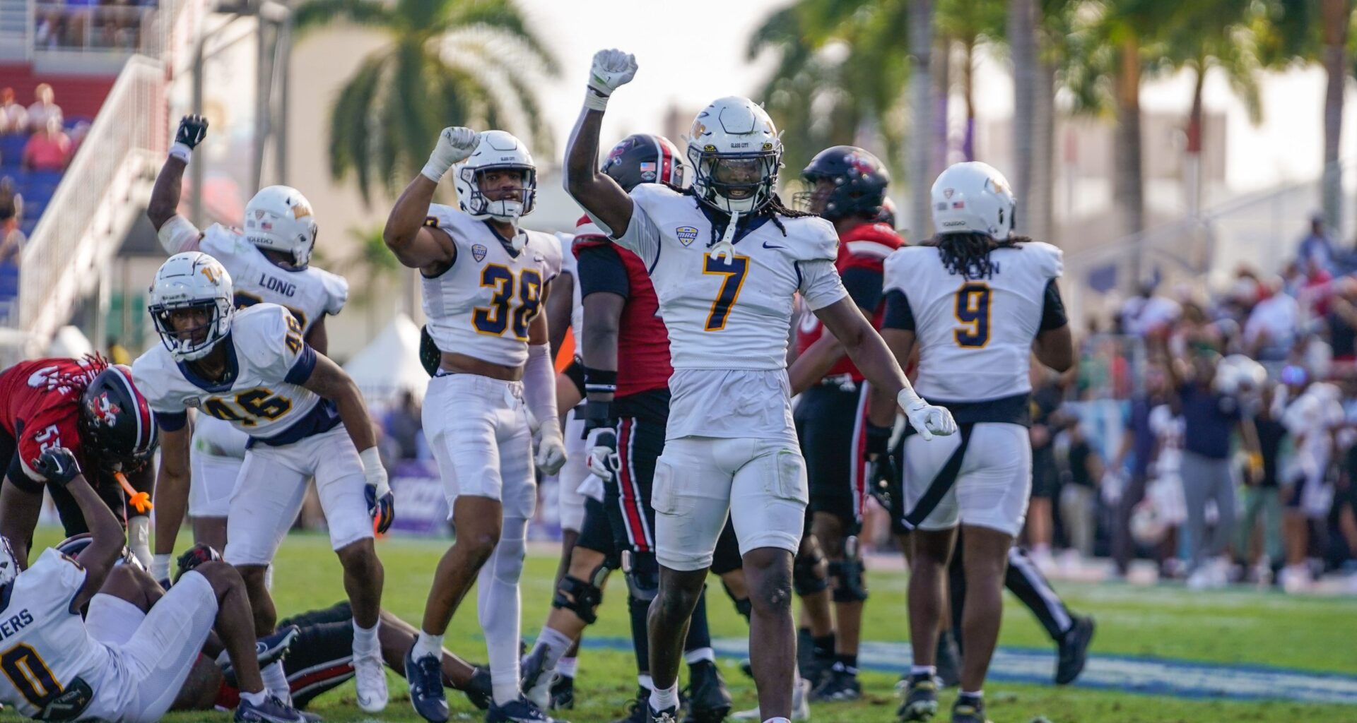 Chicago Bears meet with potential first-round pick Emmanuel McNeil-Warren