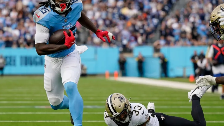 Patriots Named Best Fit For Titans Free Agent Pass Catcher image