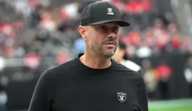 Raiders-Vikings trade rumor details near blockbuster deal during 2025 offseason image