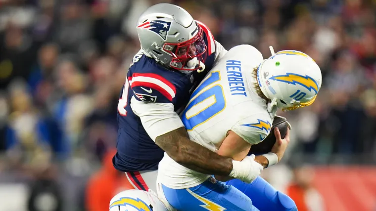 Chargers urged to sign three-time Pro Bowler to protect Justin Herbert image