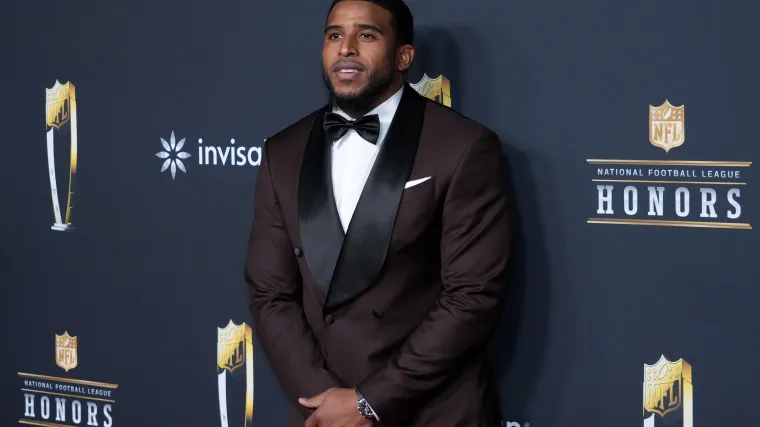 Bobby Wagner turned the NFL’s biggest off-field honor into a deeply personal moment image