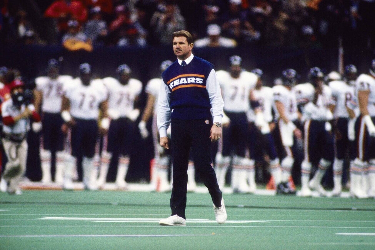 Mike Ditka’s ‘Bears’ Super Bowl 20 worn sweater-vest sells for $183,000