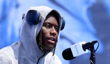 Cowboys contract talks, plus spring is here for the Rangers