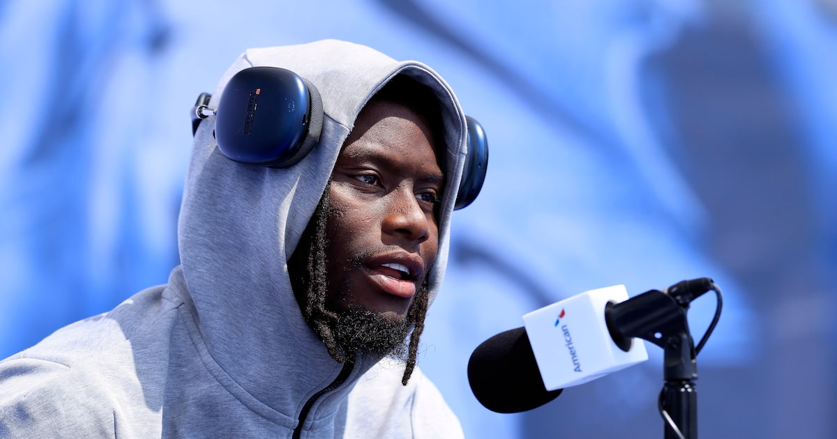 Cowboys contract talks, plus spring is here for the Rangers