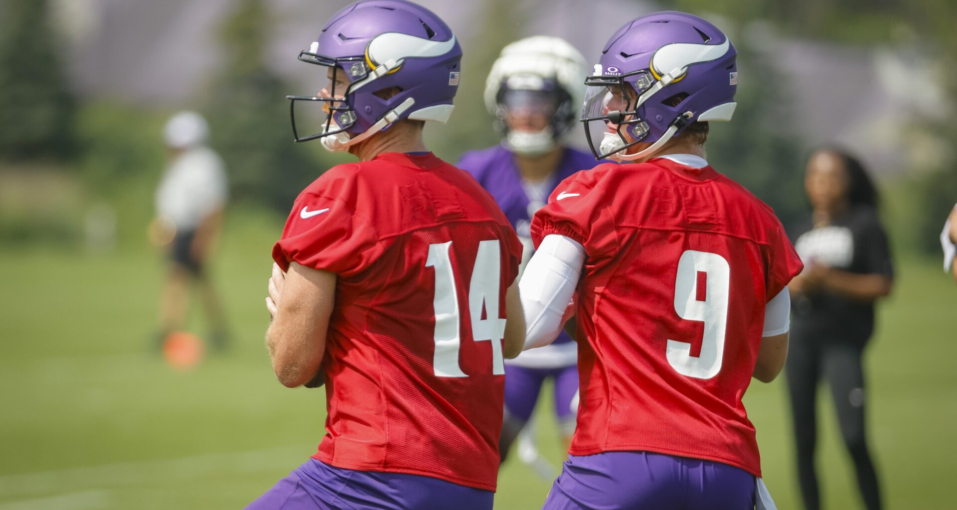 Sam Darnold Praises J.J. McCarthy, Says He 'Understood' Vikings QB Decision Before Seahawks Contract