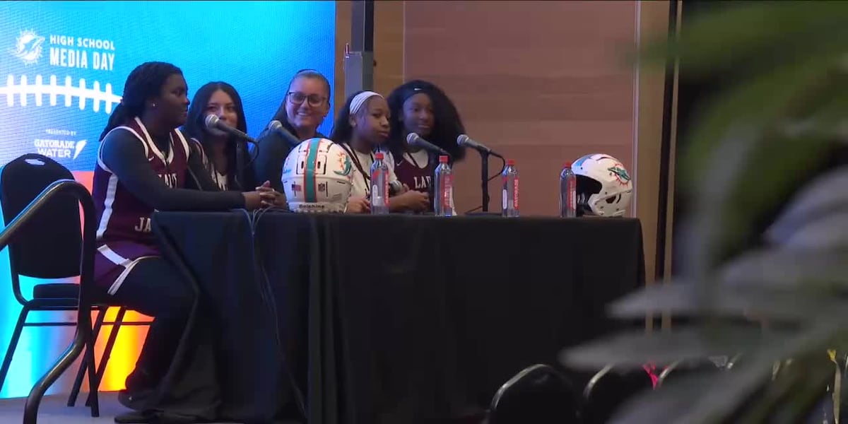 Miami Dolphins welcome girls' flag football teams to Hard Rock Stadium