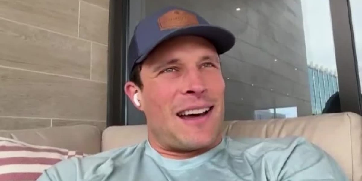 Panthers’ Luke Kuechly reacts to HOF induction, surprise from Julius Peppers