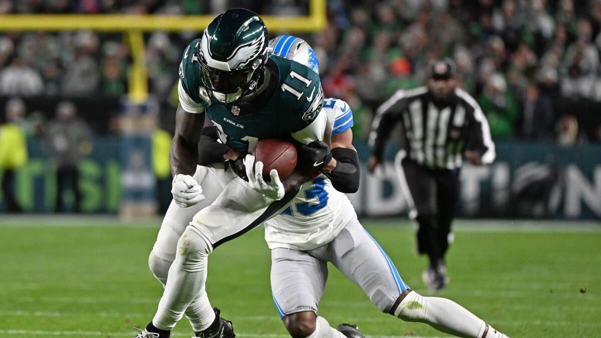 A.J. Brown next team odds: Eagles favored to keep WR, but Chargers gaining steam