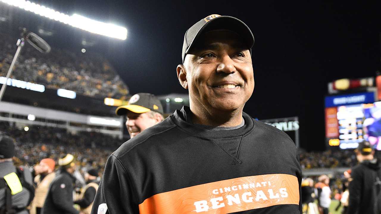 The Day Jesse Jackson Dropped In Because He Wanted To Meet Marvin Lewis And His Bengals