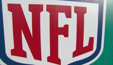 President Trump pardons 5 former NFL players, including a former Bills running back