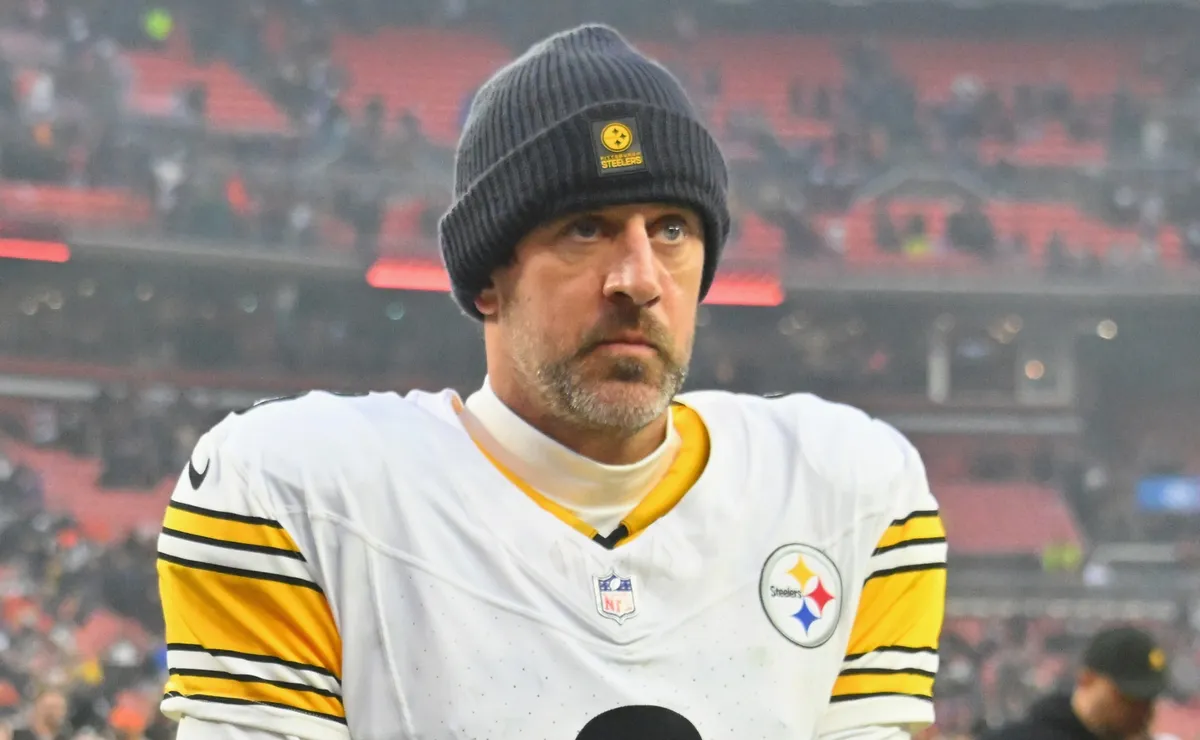 Steelers GM guarantees an important thing about Aaron Rodgers' decision in 2026