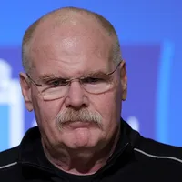 NFL News: Chiefs and Andy Reid have 4x Pro Bowl QB available for 2026 if Patrick Mahomes’ injury recovery goes wrong