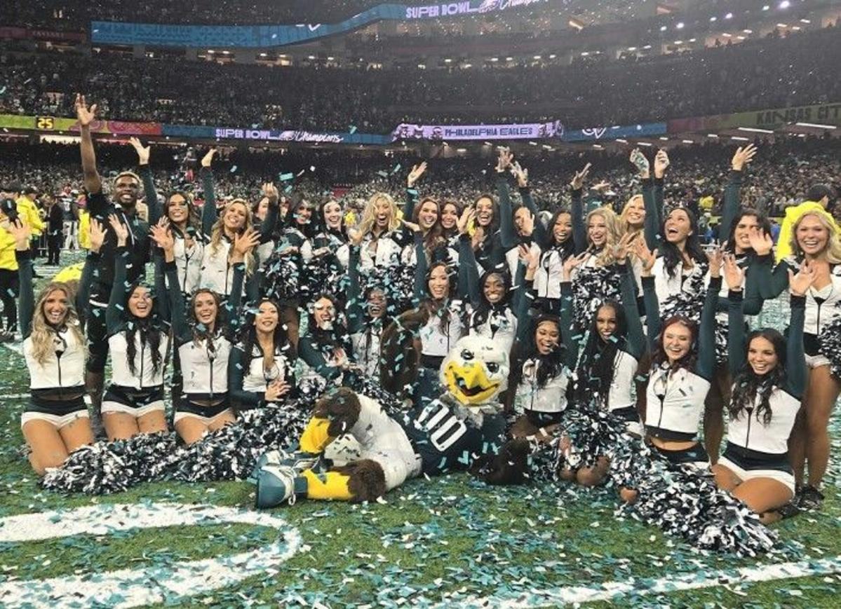 Philadelphia Eagles Cheerleader lives in Levittown, PA