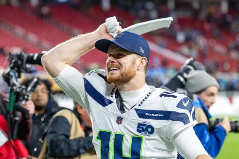 SANTA CLARA, CA – JANUARY 03: Sam Darnold 14 of the Seattle Seahawks jogs off the field after a win against the San Francisco 49ers in an NFL, American Football Herren, USA game on January 3, 2026 at Levi s Stadium in Santa Clara, CA. Photo by Matthew Huang/Icon Sportswire NFL: JAN 03 Seahawks at 49ers EDITORIAL USE ONLY Icon260103174
