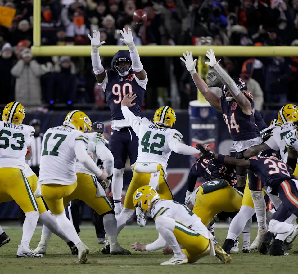 Green Bay Packers kicker Brandon McManus misses a field goal during the fourth quarter of their wild-card playoff game.