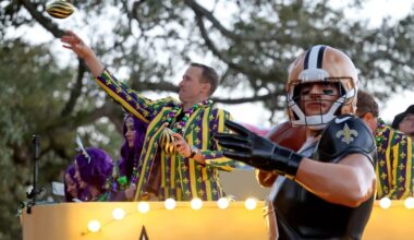 Drew Brees gets HOF Mardi Gras treatment, key to the city