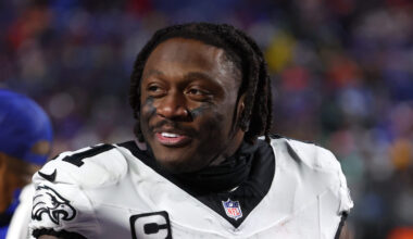 Eagles Stay or Go, Plus a Mailbag With Zach Berman!