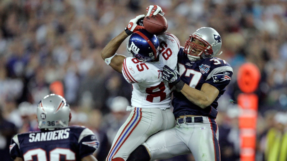 This Day In Sports: The ‘helmet catch’ and a Giant upset