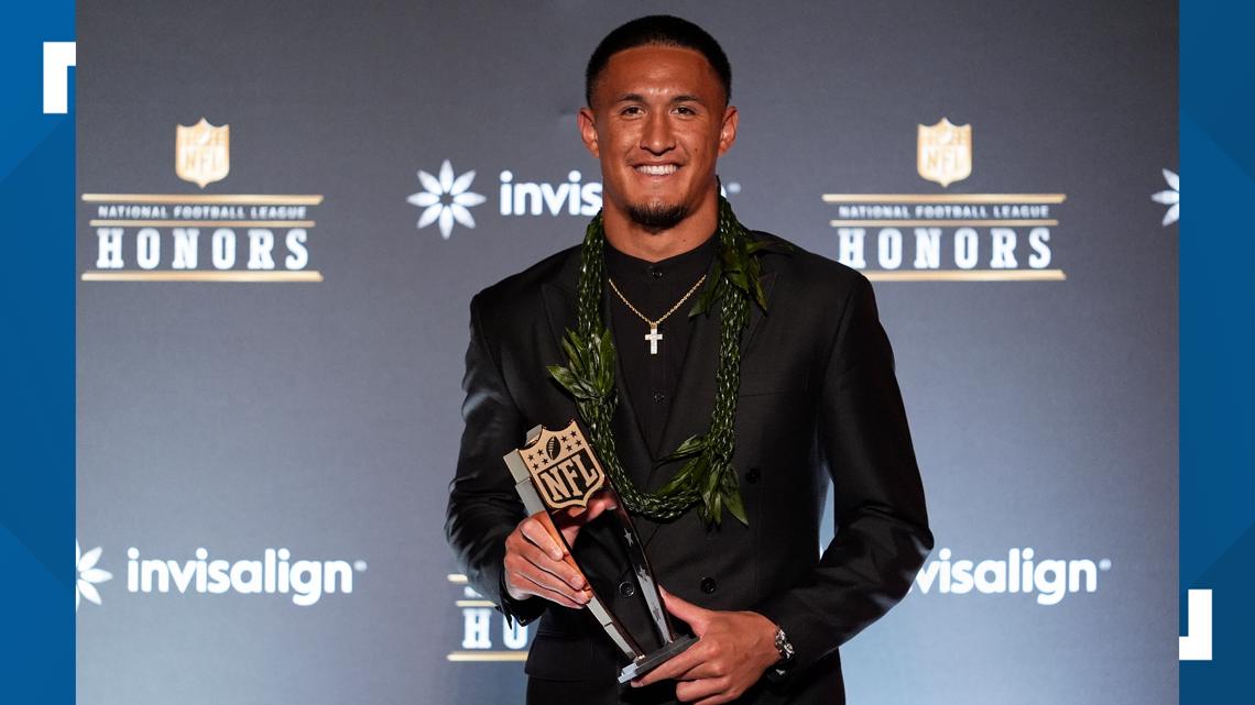 TMac is named the AP NFL Offensive Rookie of the Year