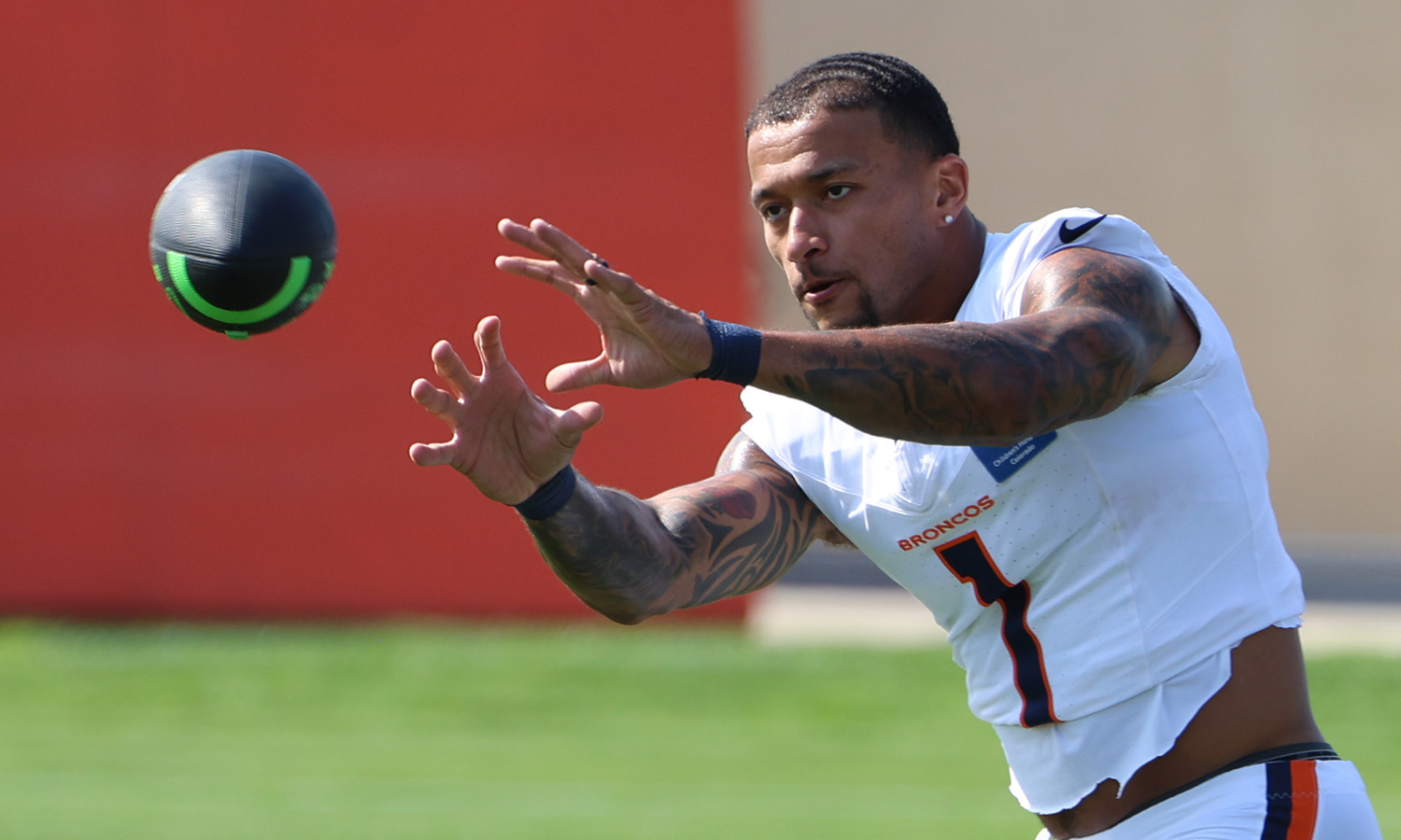 Tight end is once again a Broncos need; here are the numbers that show why – Denver Sports