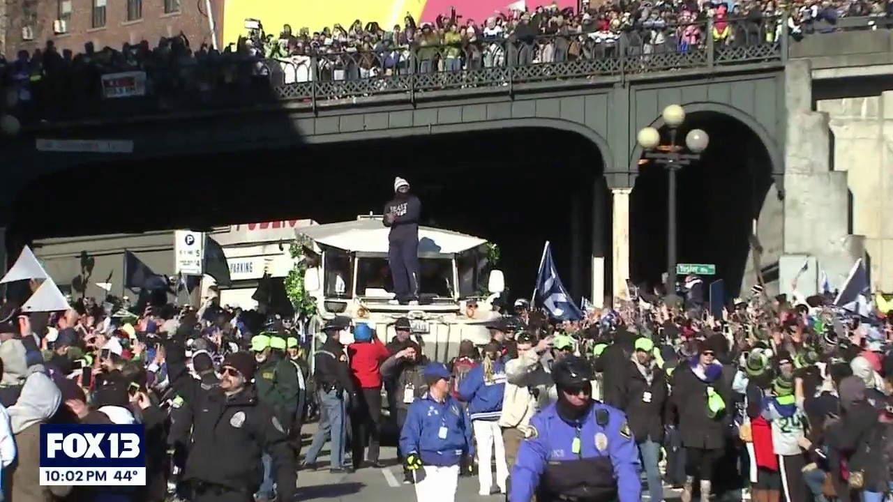 Seattleites living along parade route prepare for watch parties