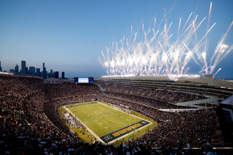 A general view at kickoff prior to the game between the Chicago Bears and the Minnesota Vikings  at Soldier Field on September 08, 2025
