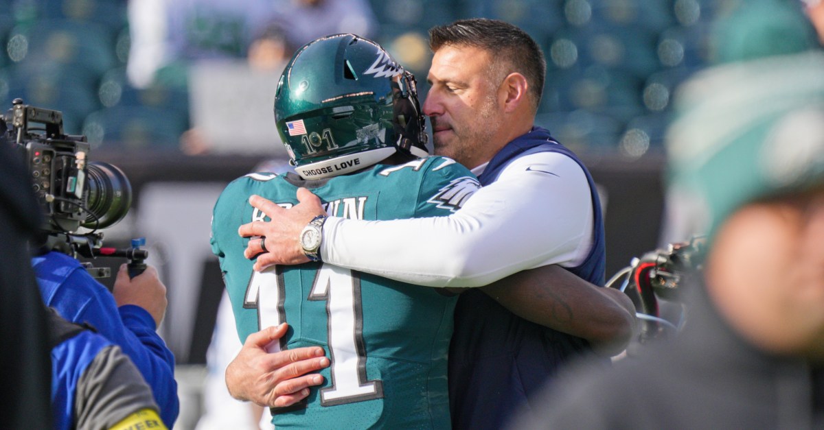 A.J. Brown trade rumors: Patriots’ Mike Vrabel adds fuel to the fire