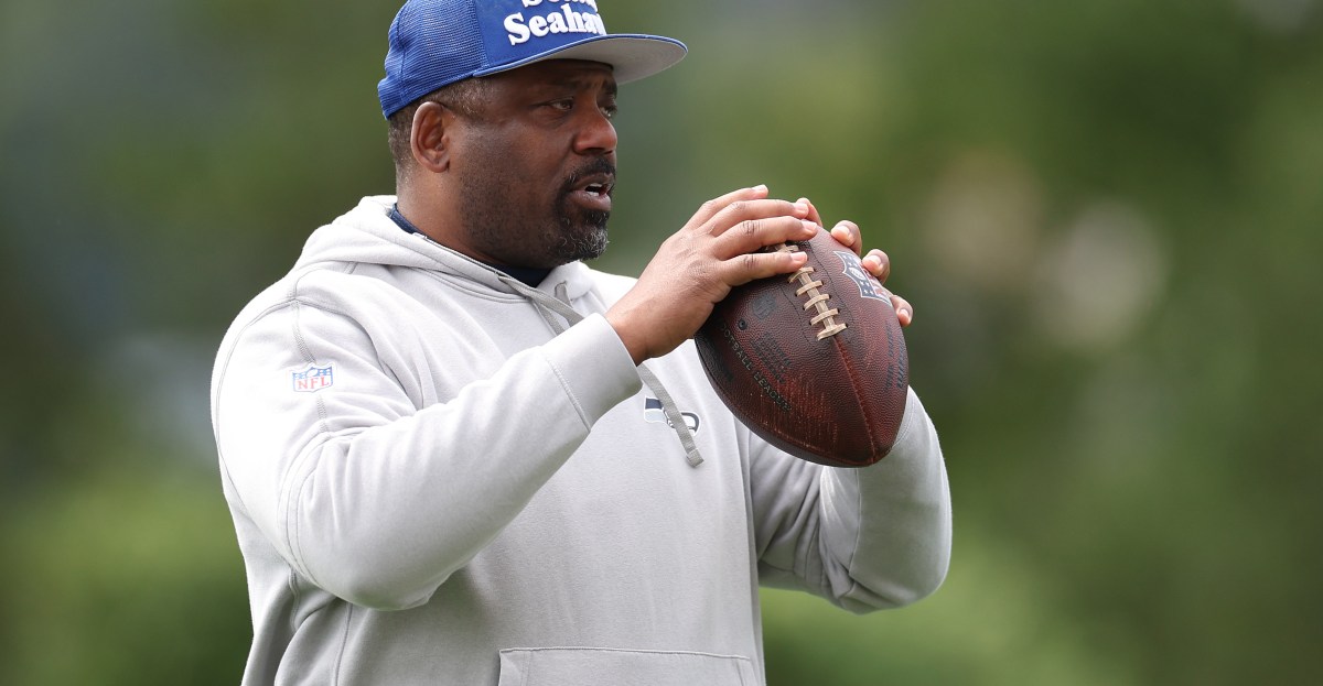 Raiders interview Seahawks assistant to be Klint Kubiak’s offensive coordinator