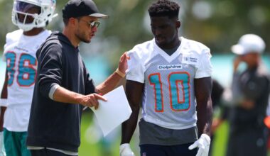 Mike McDaniel hire means Tyreek Hill could sign with Chargers