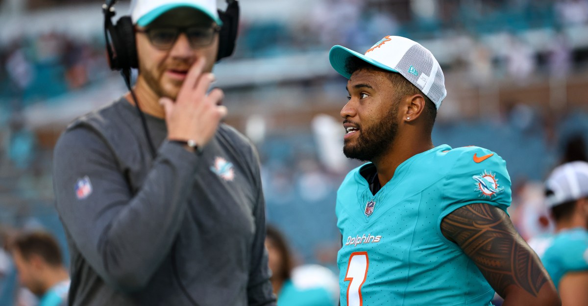 Darrell Bevell leaves Miami Dolphins for Carolina Panthers